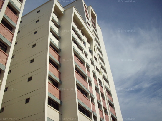 Toh Guan Road thumbnail photo